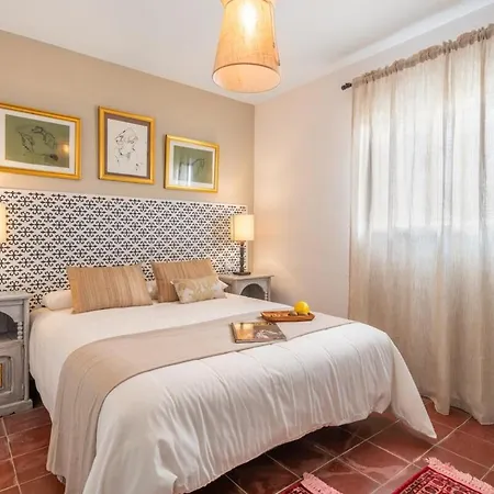 Ayma Zalea Real Holiday home
